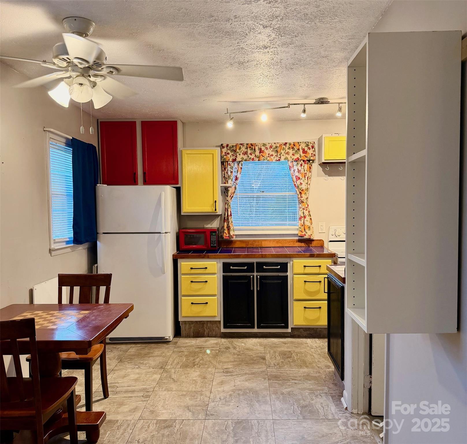 9 Riddle Road Swannanoa NC 28778