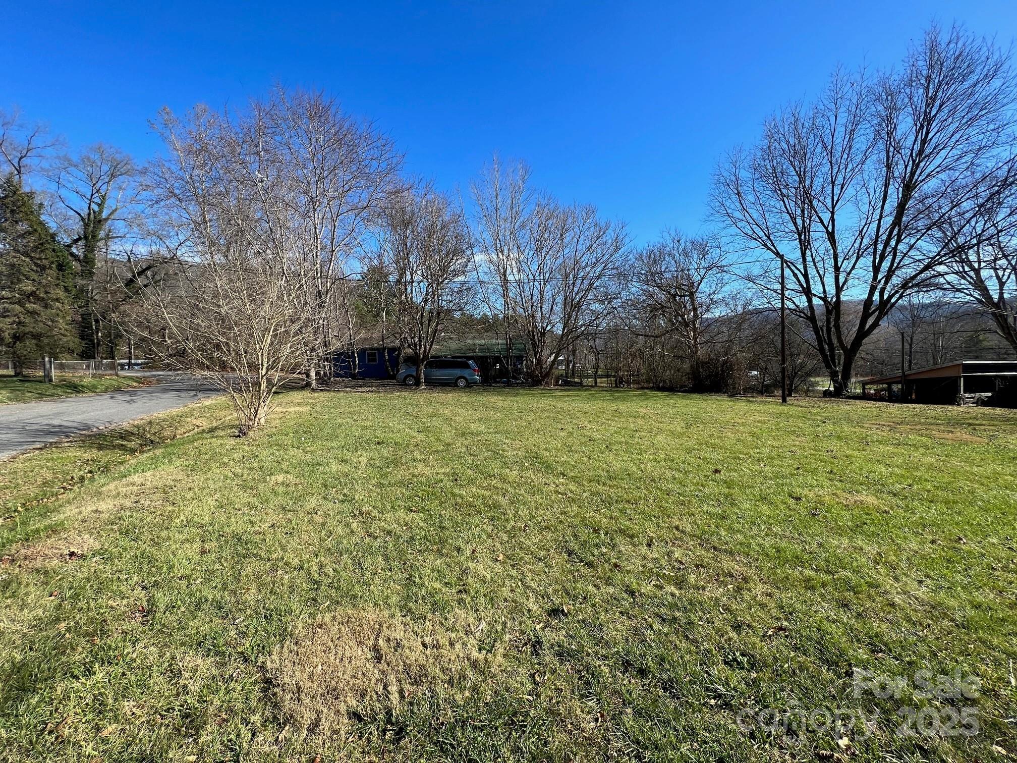 9 Riddle Road Swannanoa NC 28778