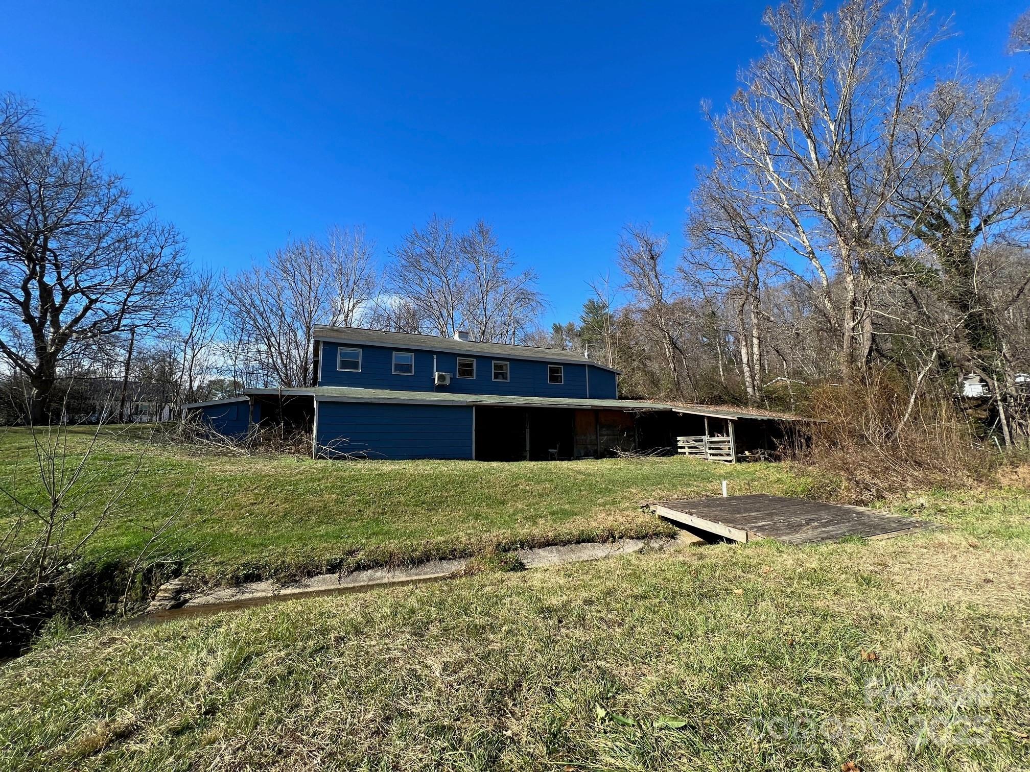 9 Riddle Road Swannanoa NC 28778