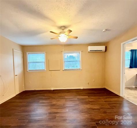 9 Riddle Road Swannanoa NC 28778