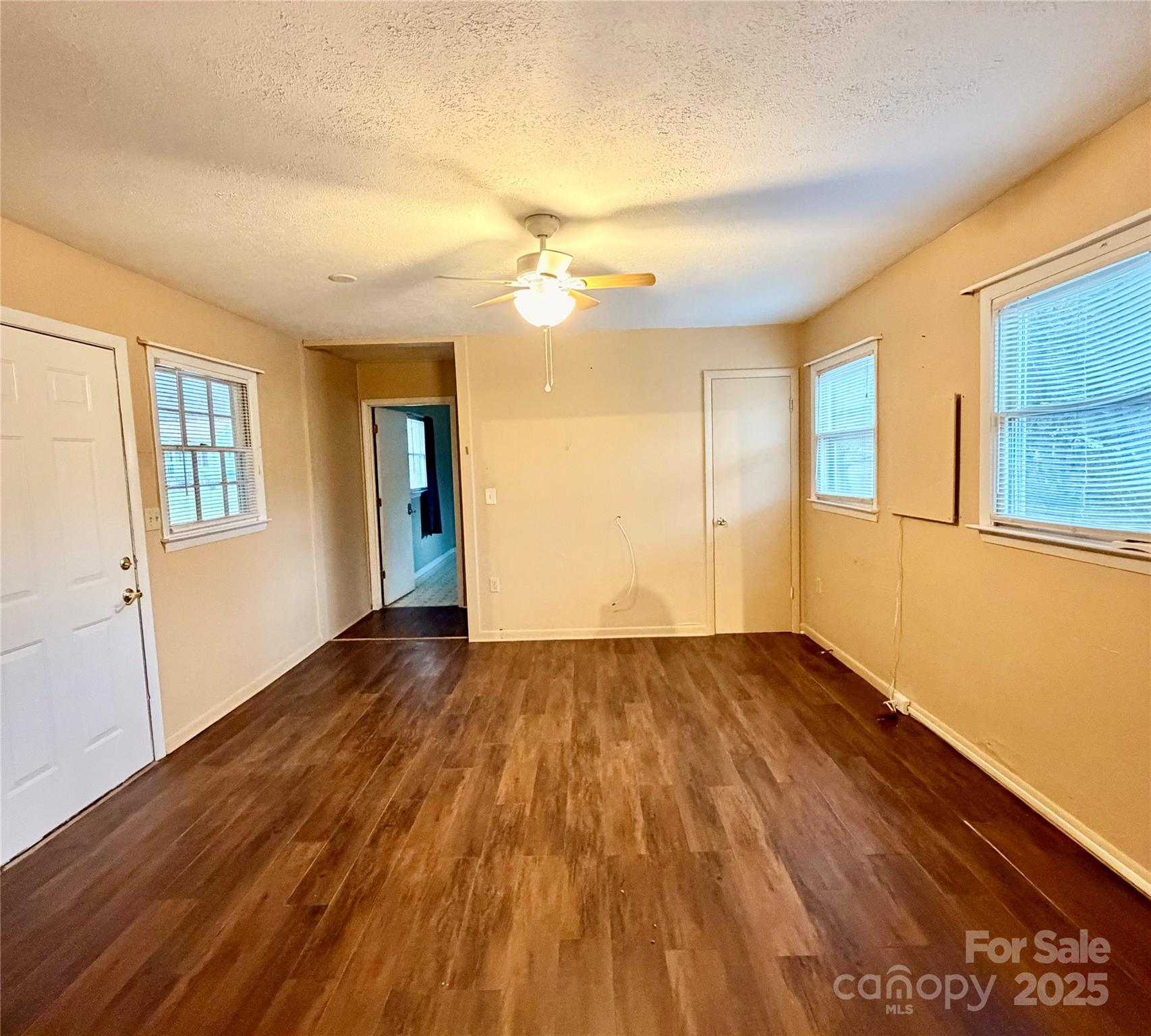 9 Riddle Road Swannanoa NC 28778