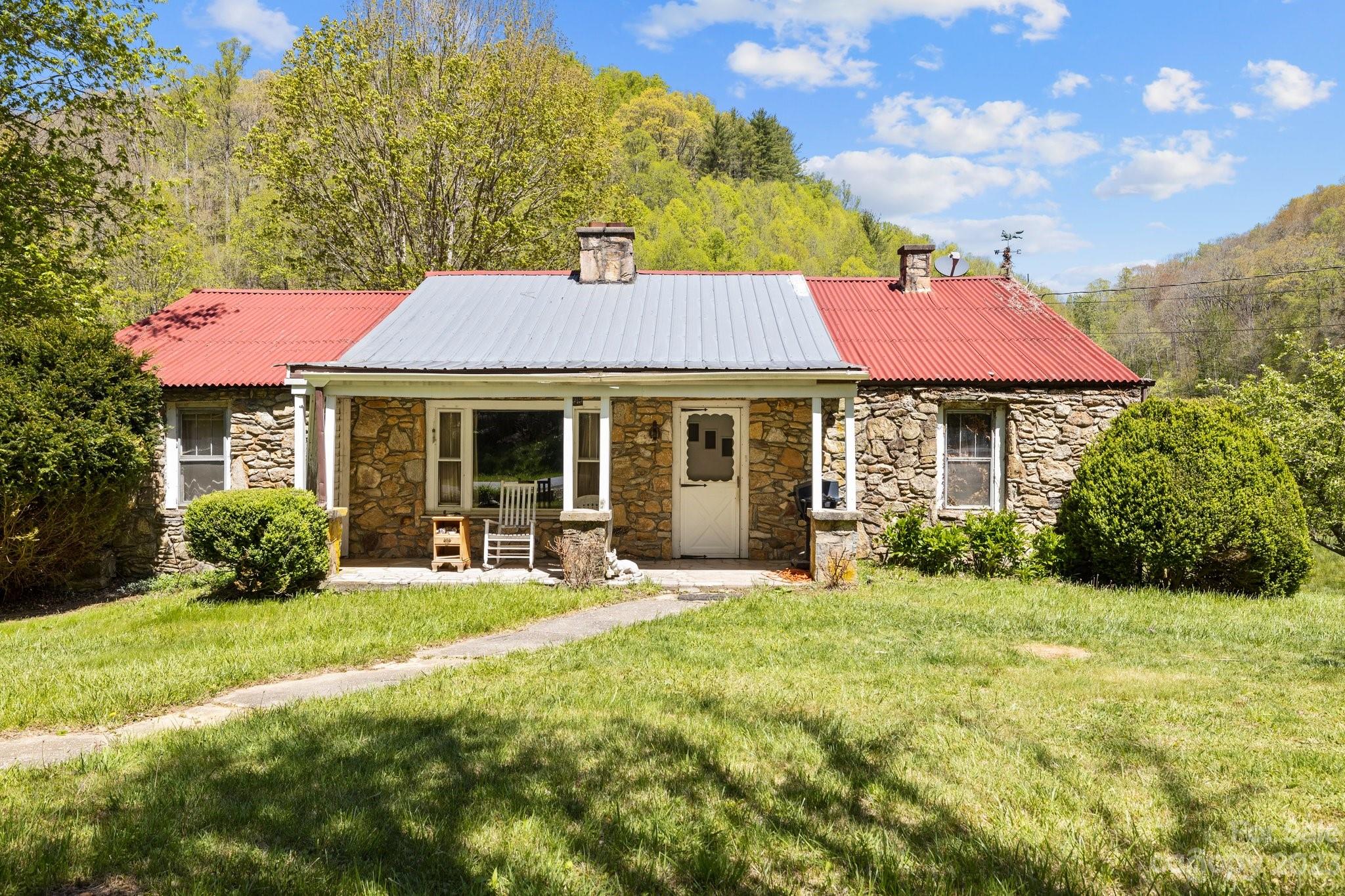 2393 Laurel Valley Road Mars Hill NC 28754