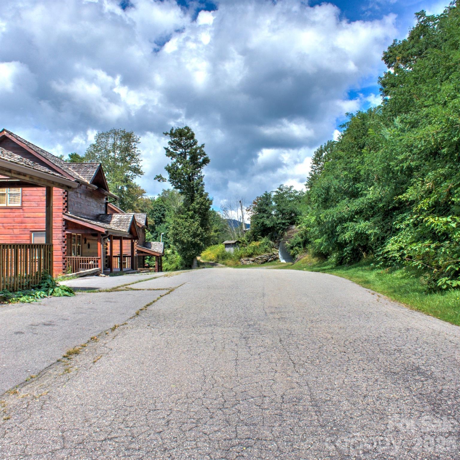 181 Scenic Wolf Drive Mars Hill NC 28754