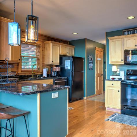 181 Scenic Wolf Drive Mars Hill NC 28754