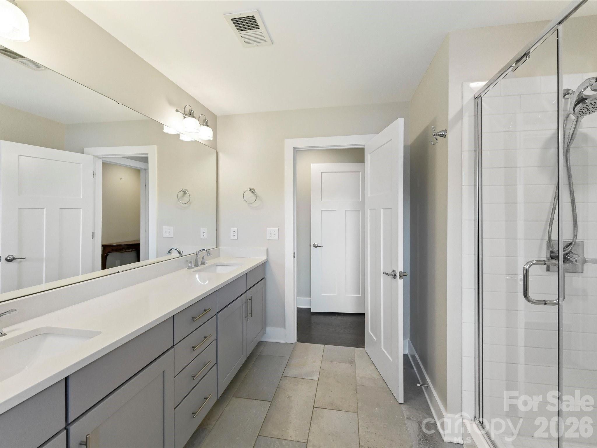 131 Grandin Road Charlotte NC 2808