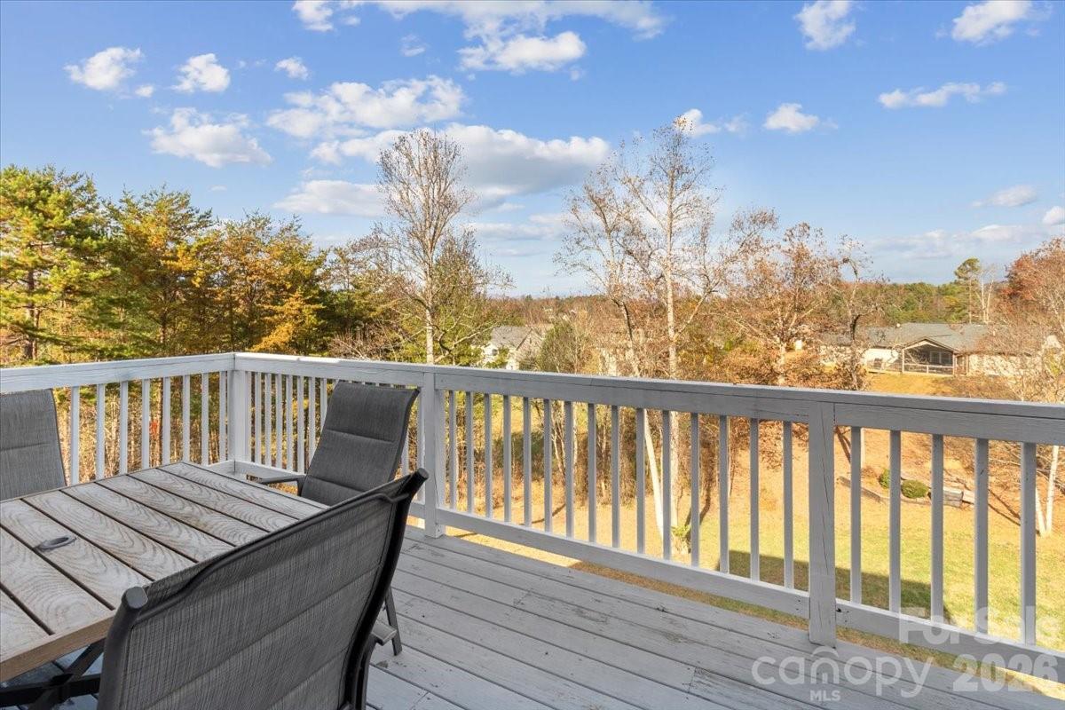 9 Old Amber Drive Weaverville NC 28787