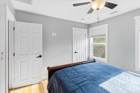 9 Old Amber Drive Weaverville NC 28787