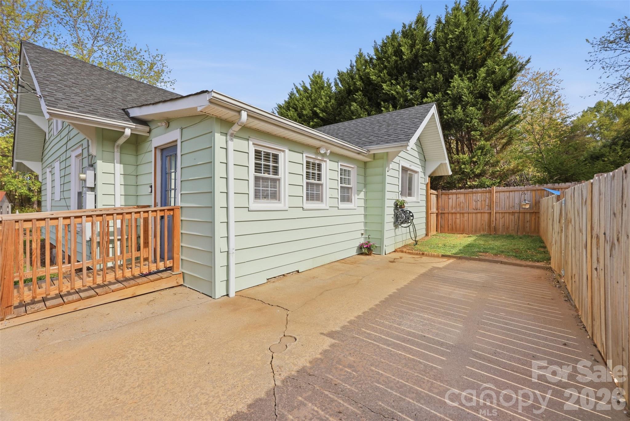 513 7th Street SW Taylorsville NC 28681
