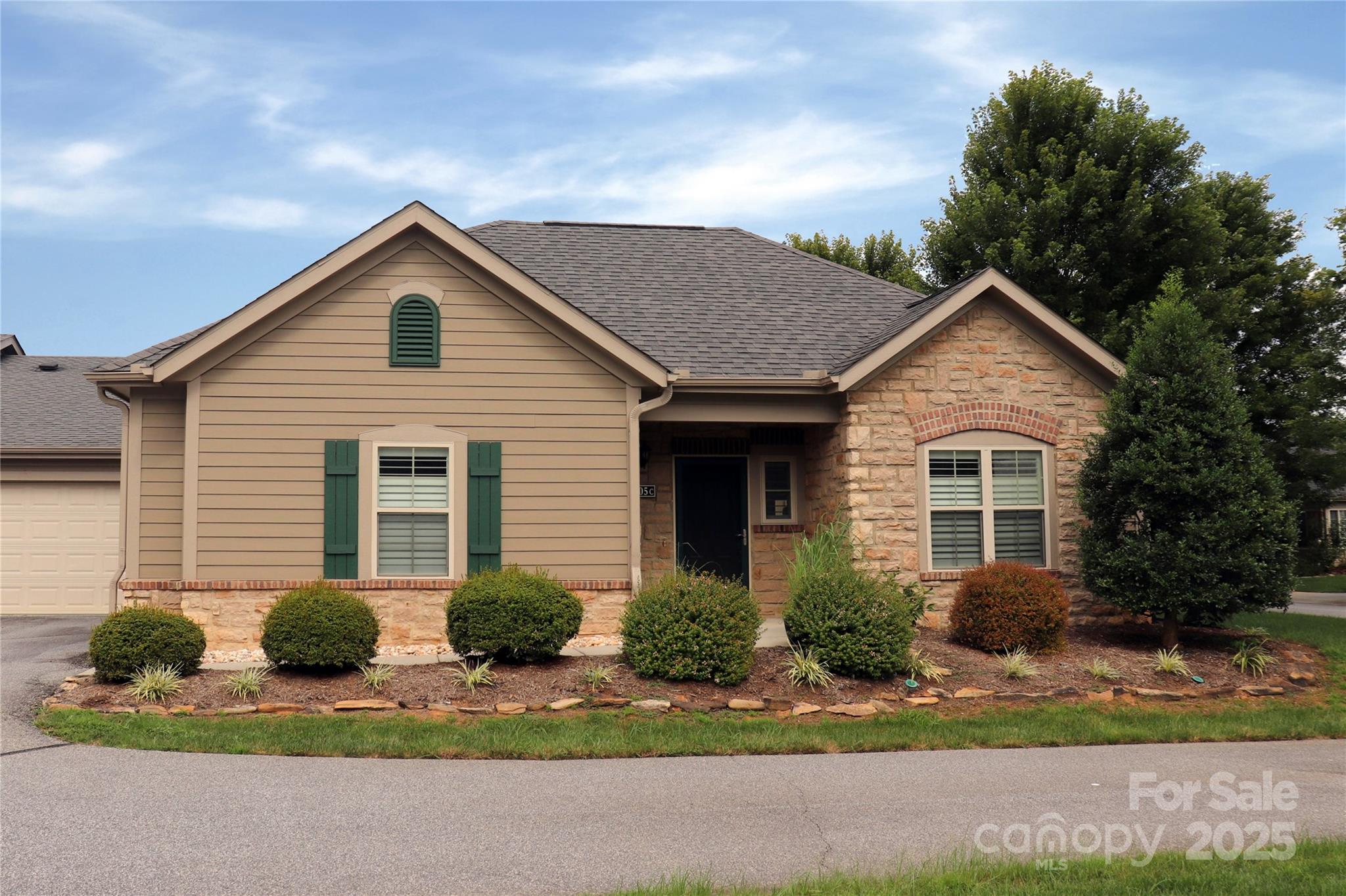 805 Wynnshire Drive Hickory NC 28601