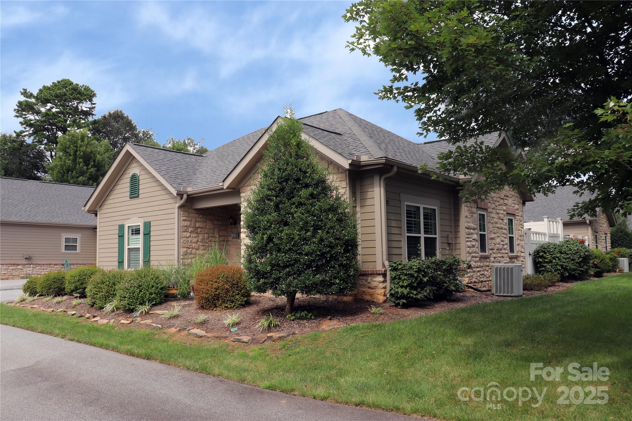 805 Wynnshire Drive Hickory NC 28601
