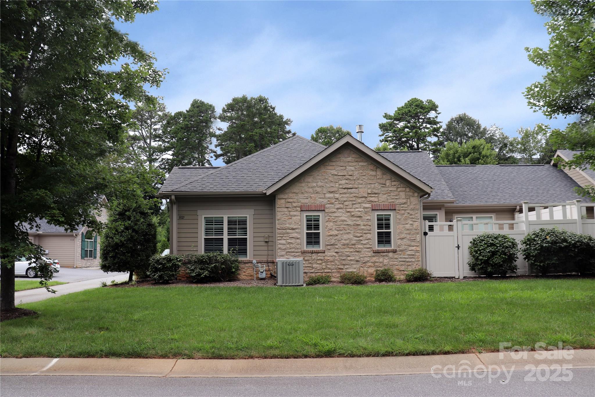 805 Wynnshire Drive Hickory NC 28601