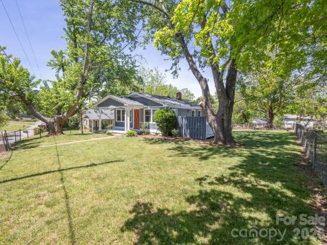 40 Oakley Road Asheville NC 28803