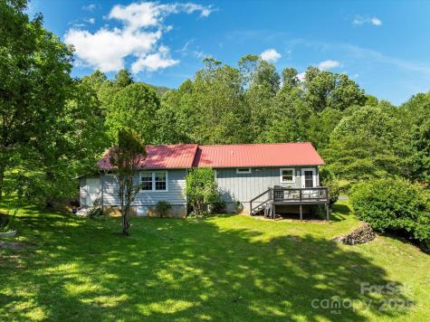 1786 Fork Mountain Road Bakersville NC 28705