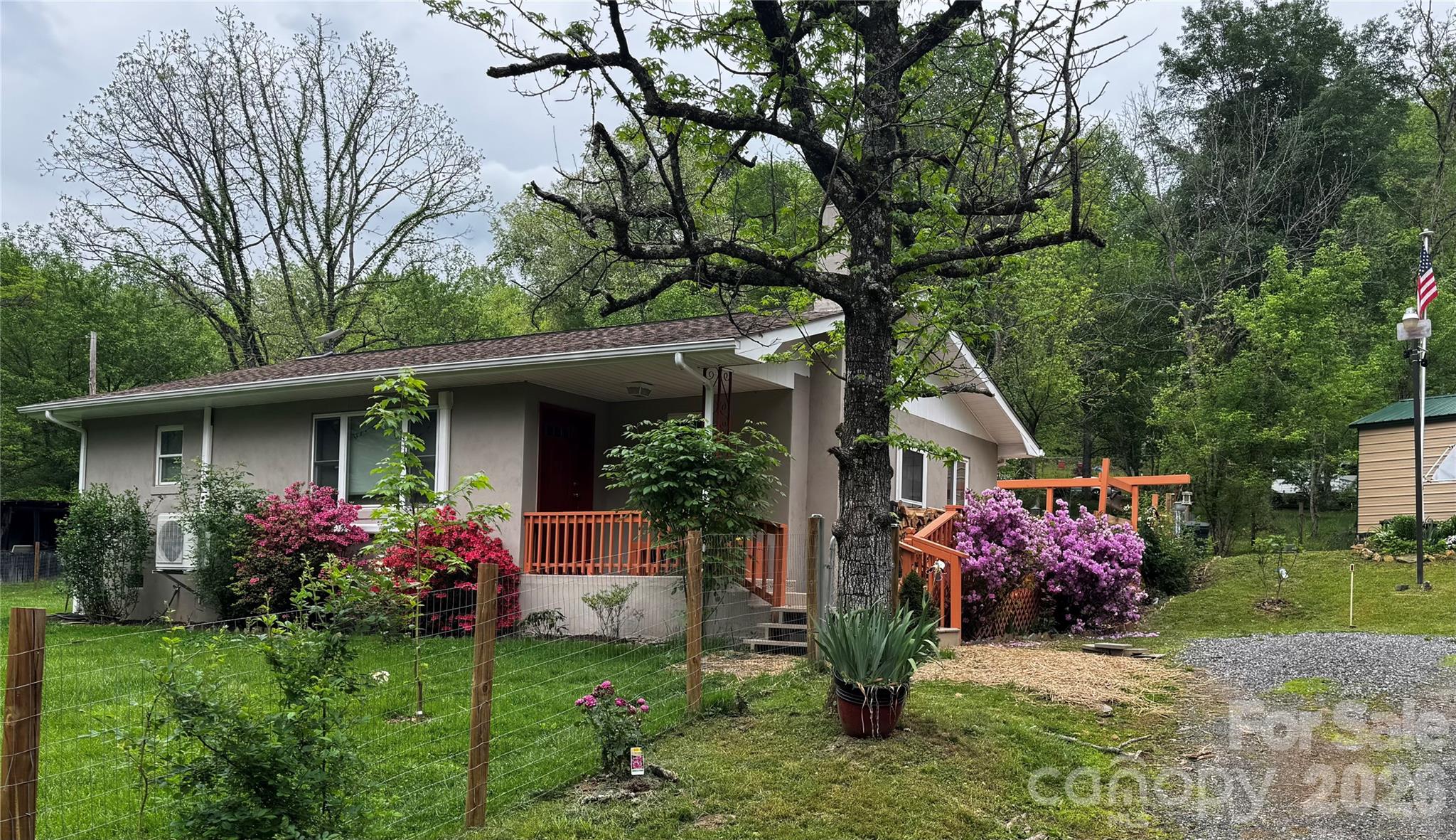 450 W Piney Mountain Road Whittier NC 28789