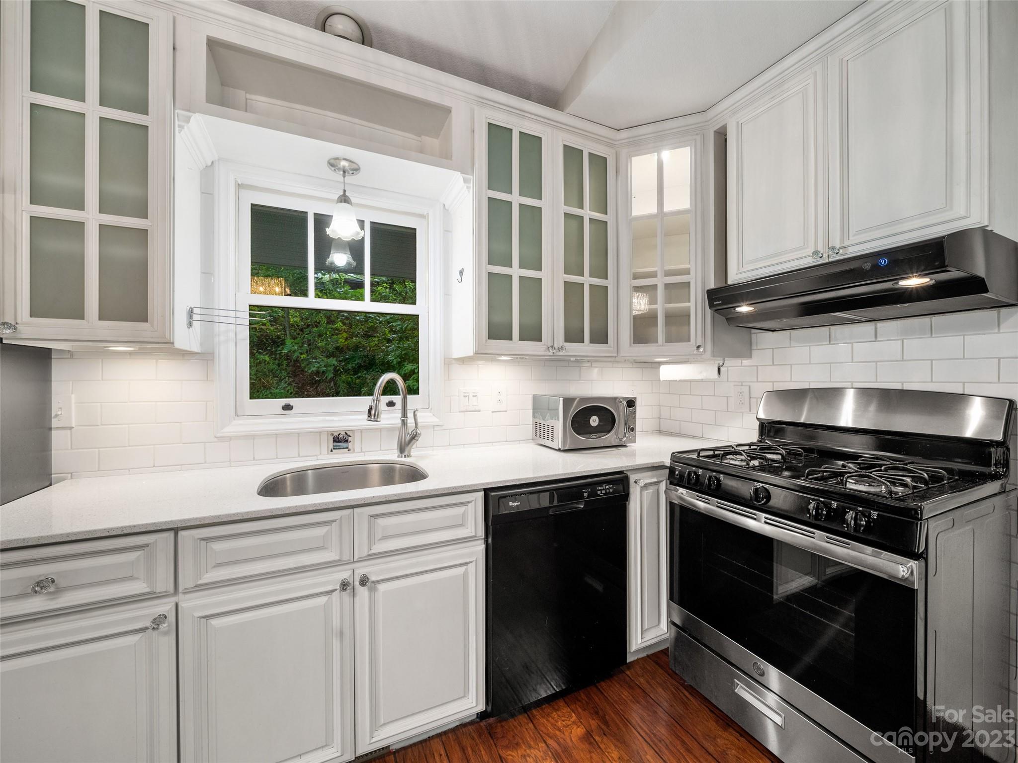 32 Hunting Lodge Drive Black Mountain NC 28711