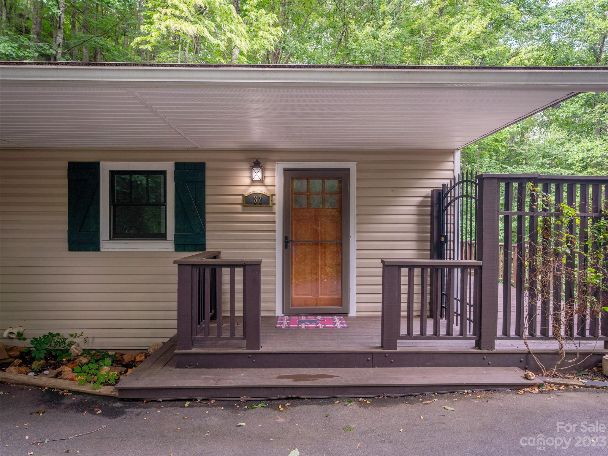 32 Hunting Lodge Drive Black Mountain NC 28711