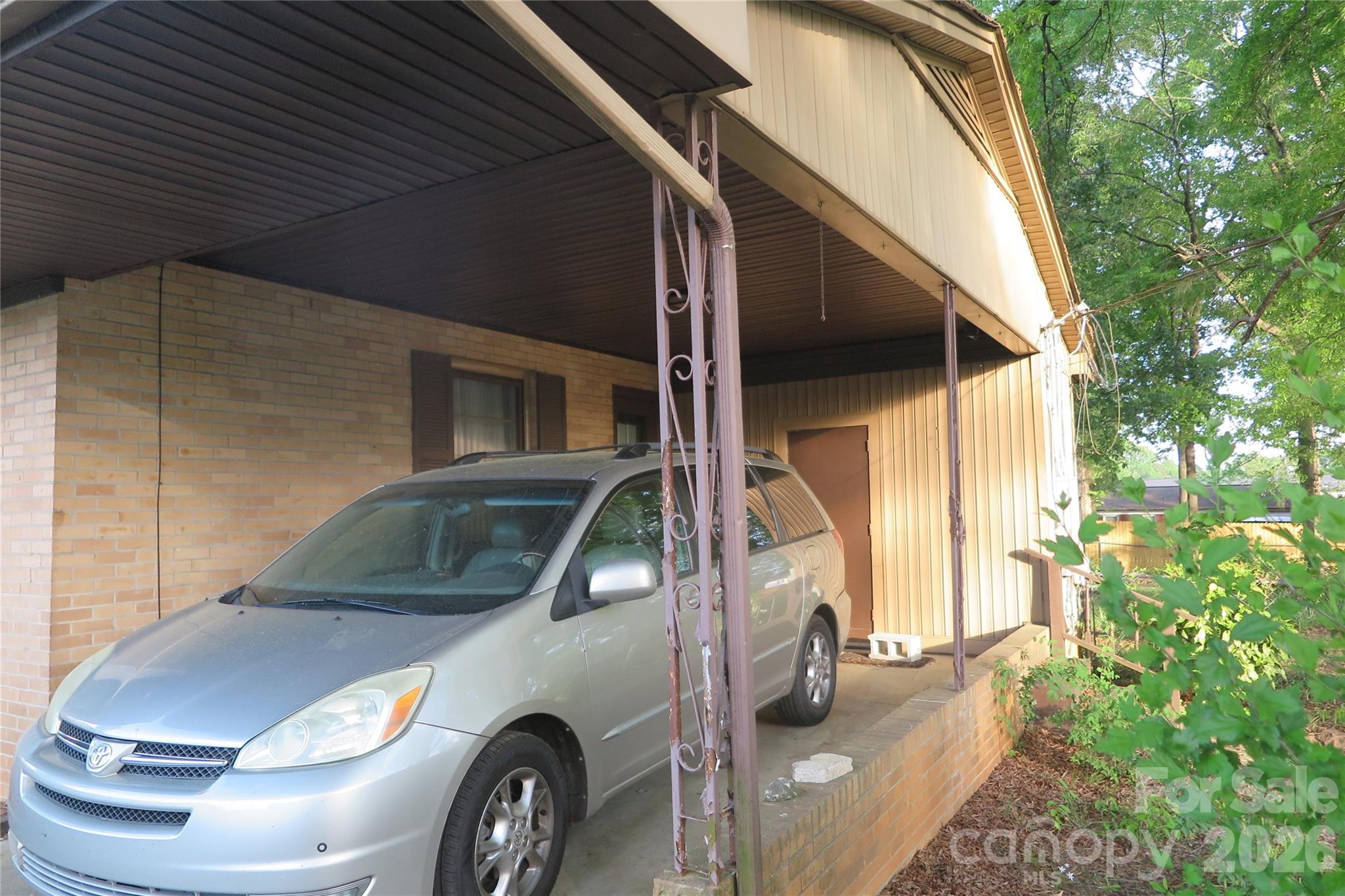 419 S Church Street Lowell NC 28098