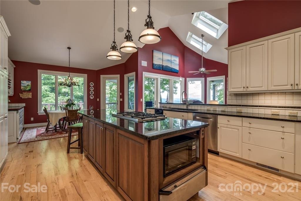 132 Entrata Drive Waynesville NC 28786