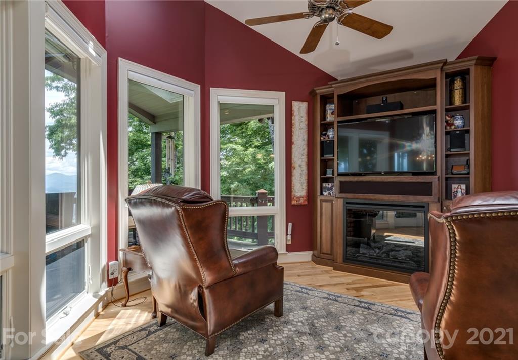 132 Entrata Drive Waynesville NC 28786
