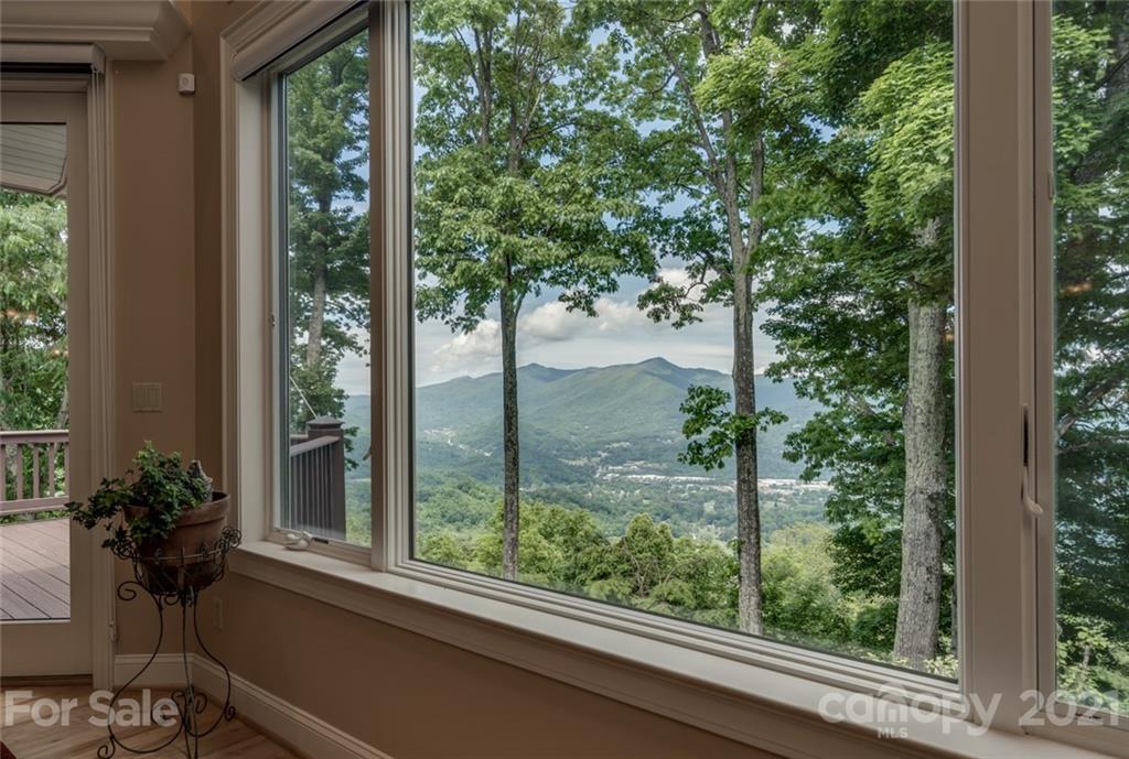 132 Entrata Drive Waynesville NC 28786