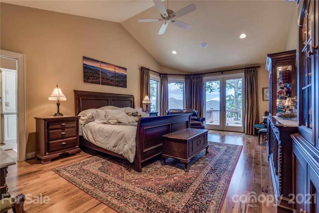 132 Entrata Drive Waynesville NC 28786