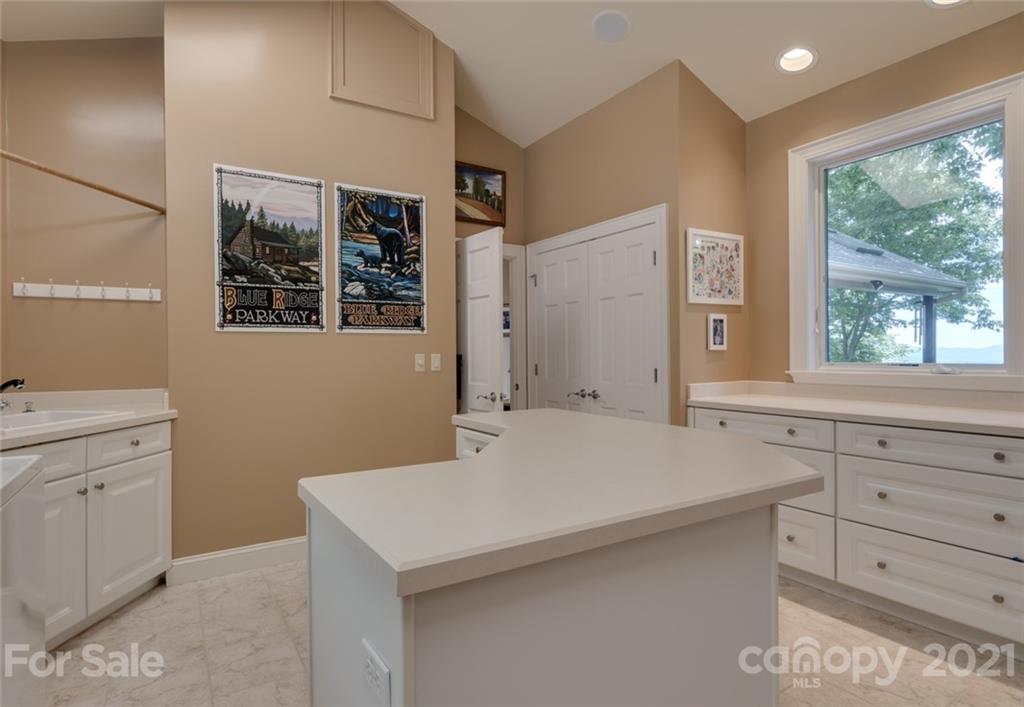 132 Entrata Drive Waynesville NC 28786