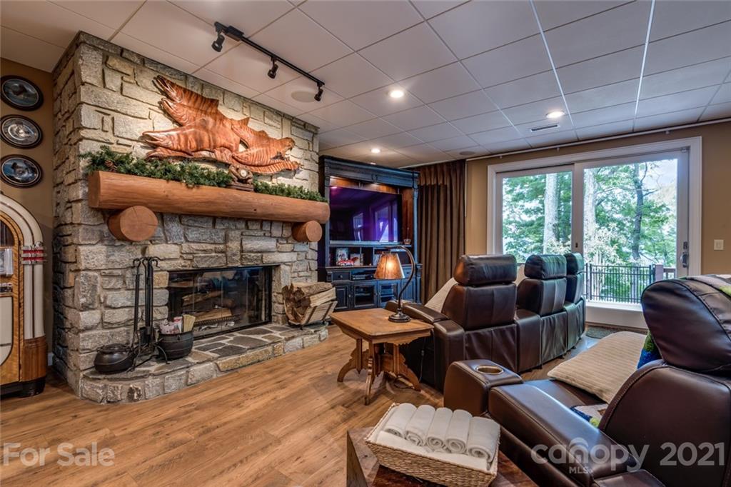 132 Entrata Drive Waynesville NC 28786
