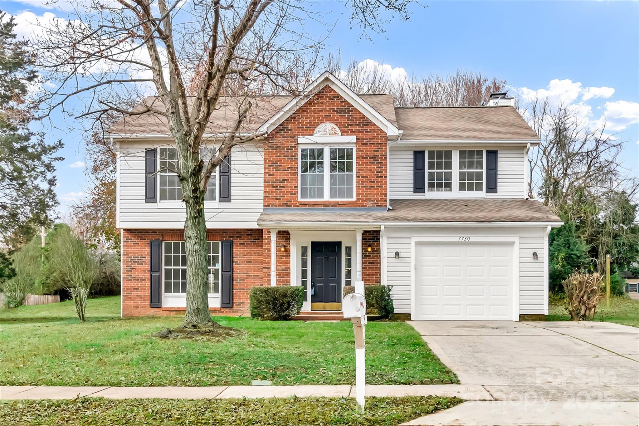 7730 Woodknoll Drive Charlotte NC 28217