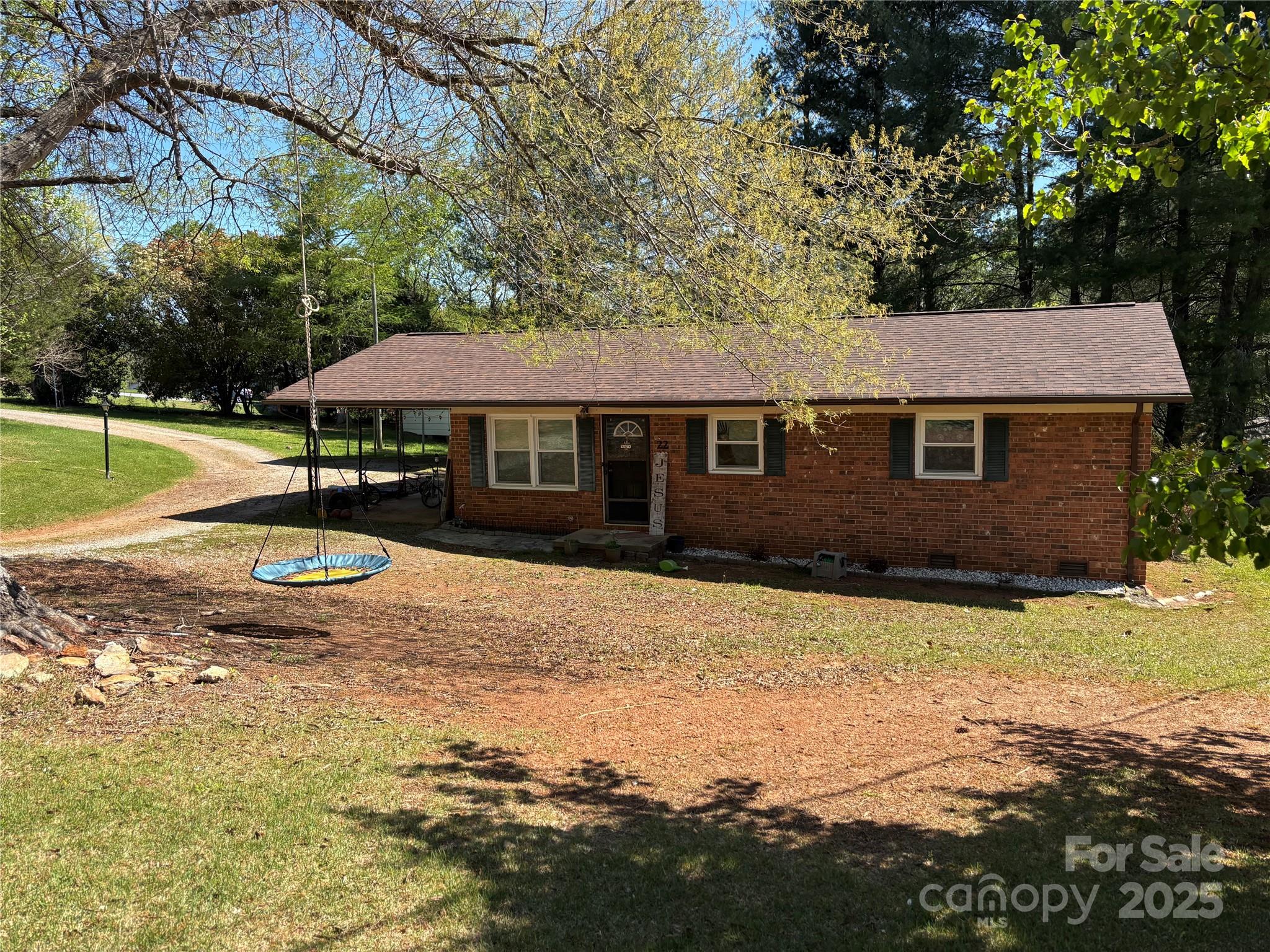 22 Heritage View Road Hickory NC 28601