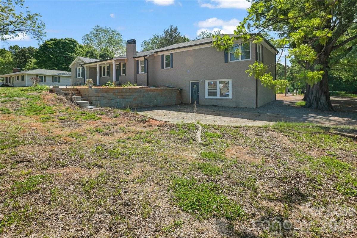 34438 Springdale Drive New London NC 28127