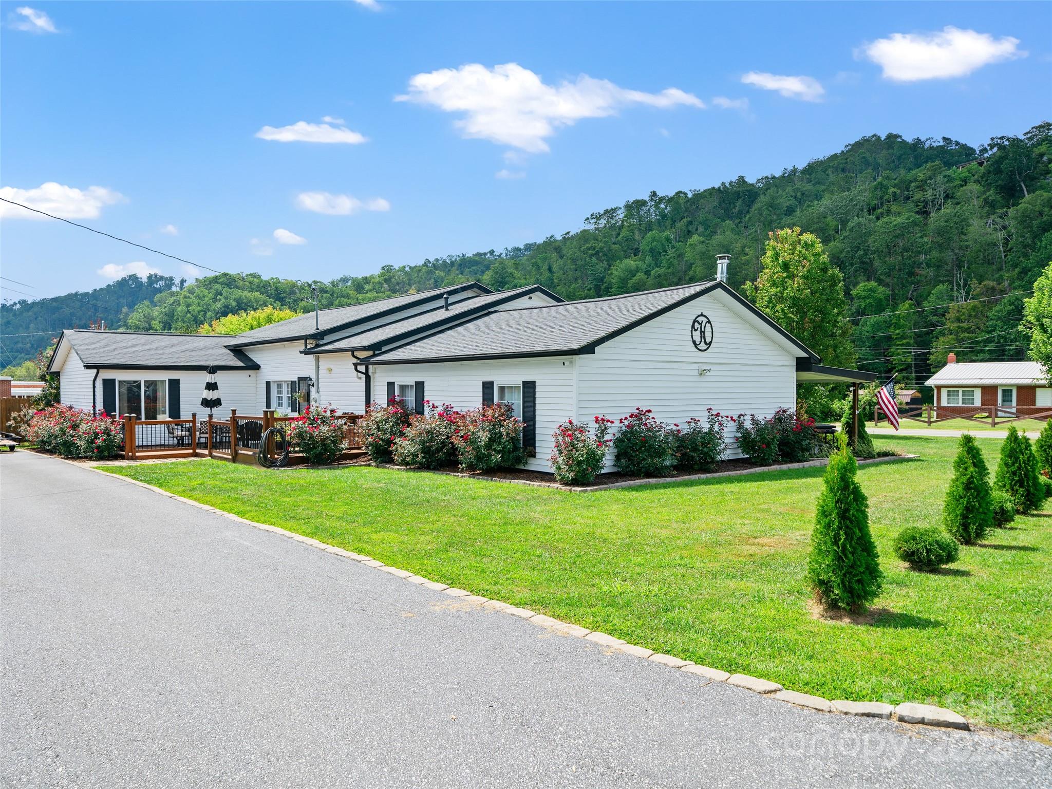 12240 Nc Highway 226 Bakersville NC 28705