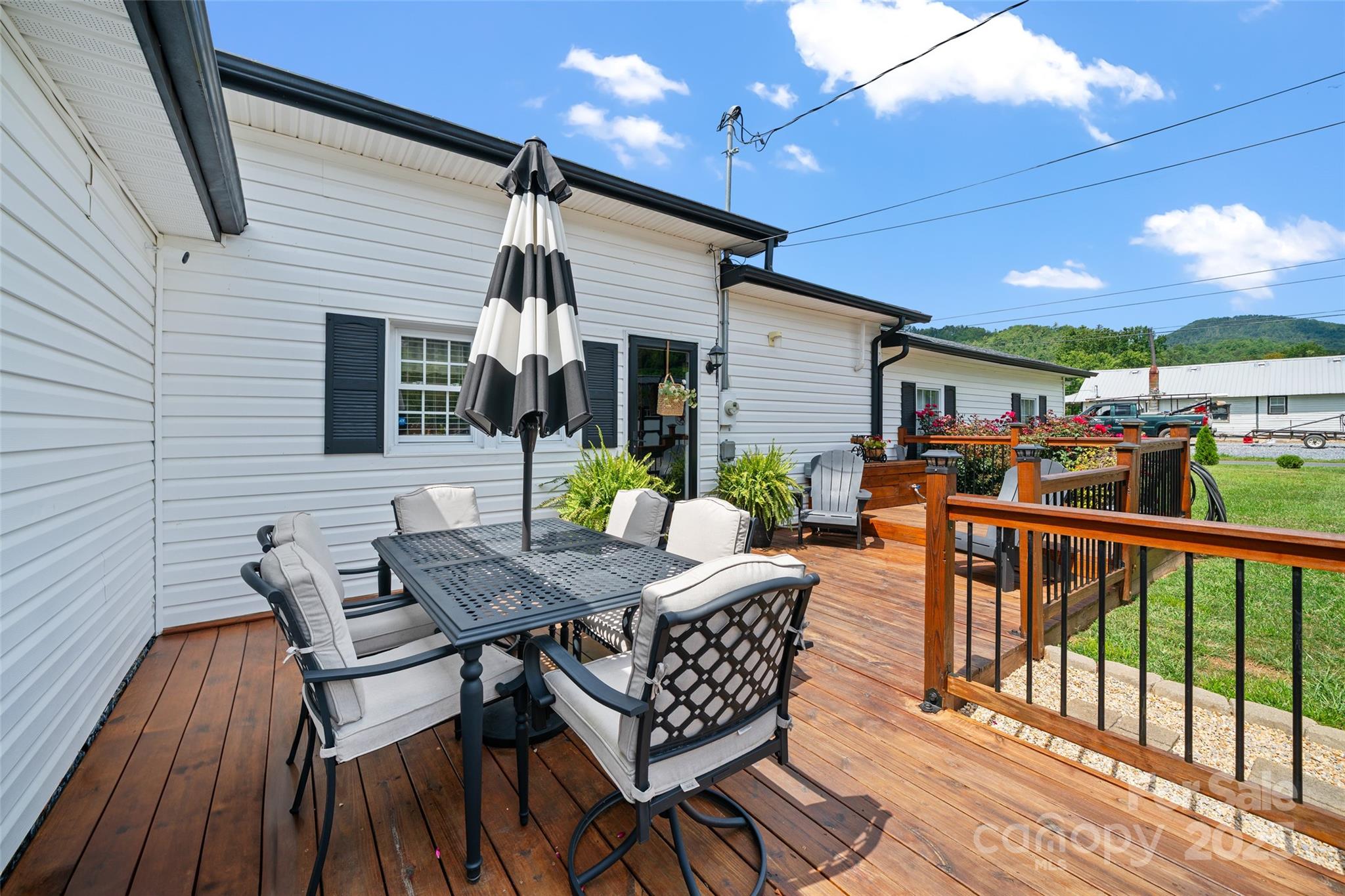 12240 Nc Highway 226 Bakersville NC 28705