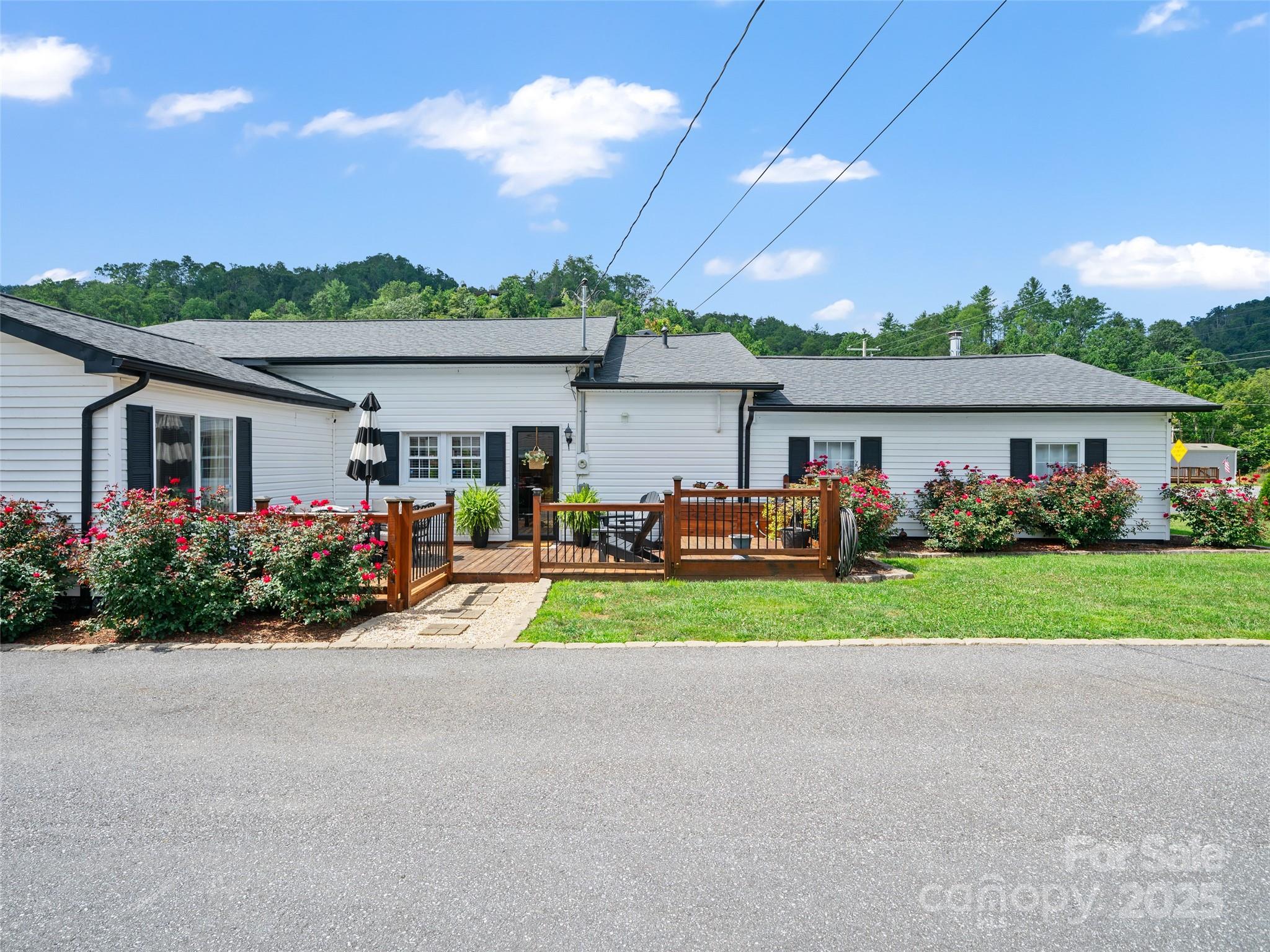 12240 Nc Highway 226 Bakersville NC 28705