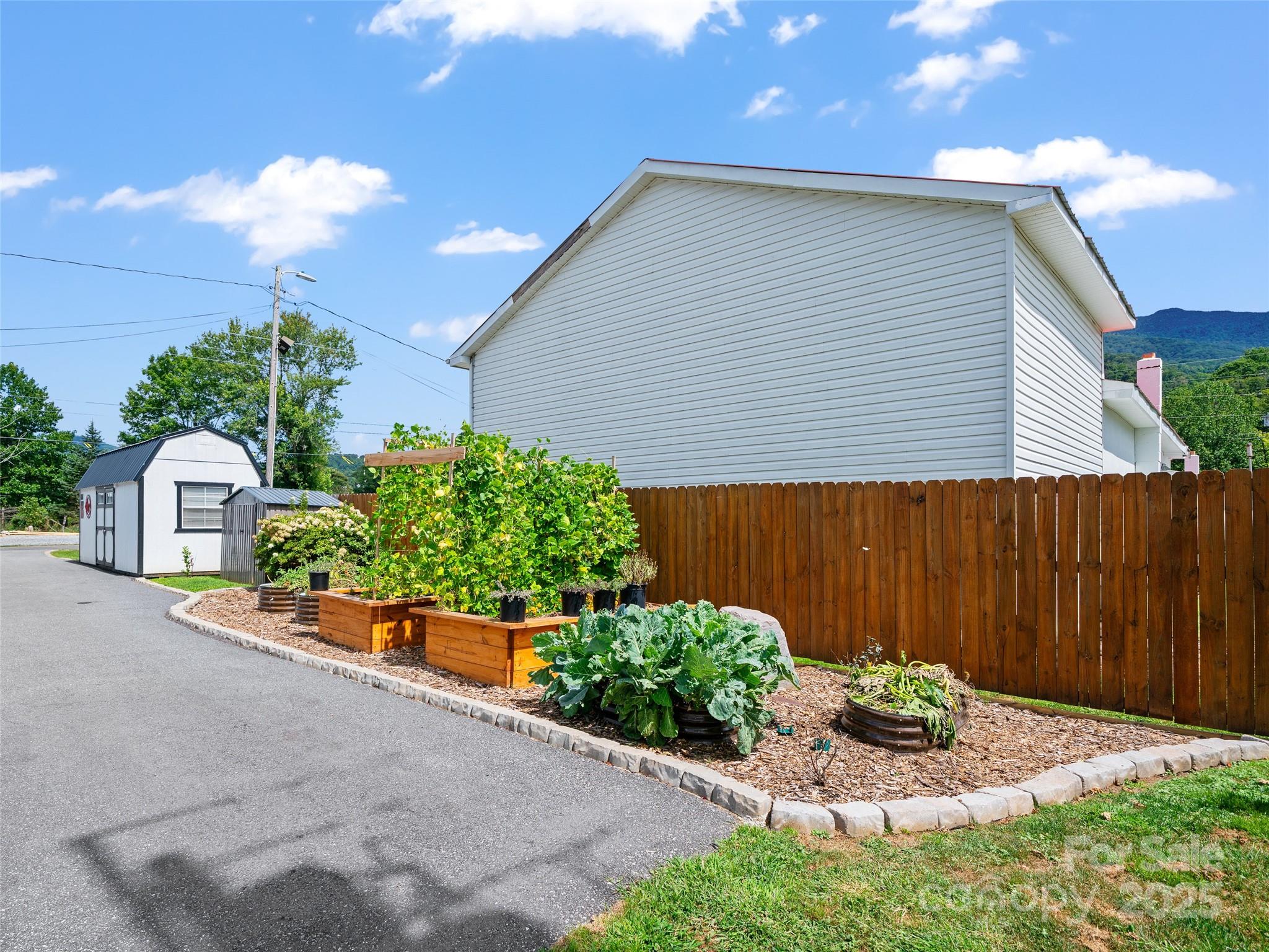 12240 Nc Highway 226 Bakersville NC 28705