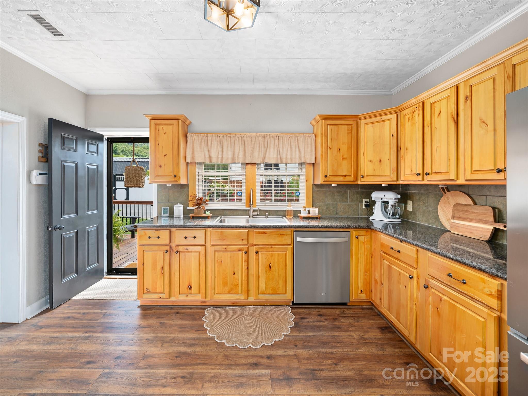 12240 Nc Highway 226 Bakersville NC 28705