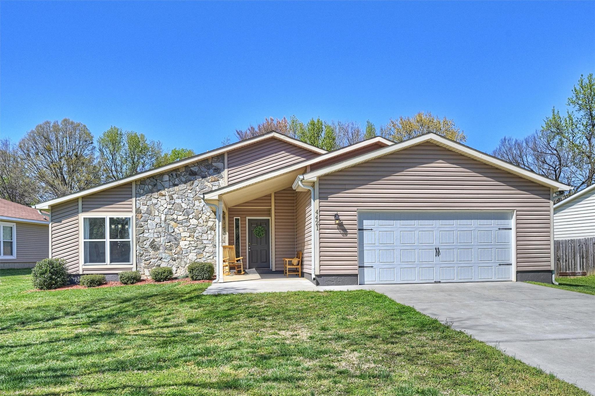 4421 Eastland Court Charlotte NC 28212