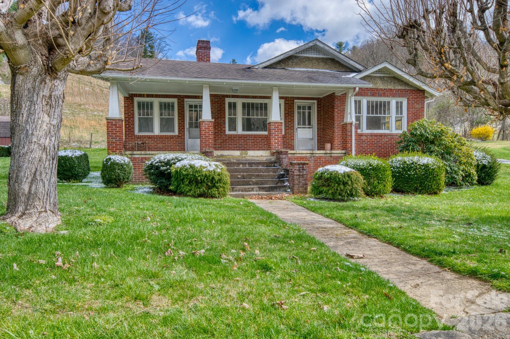 6090 Us 23 Highway Mars Hill NC 28754
