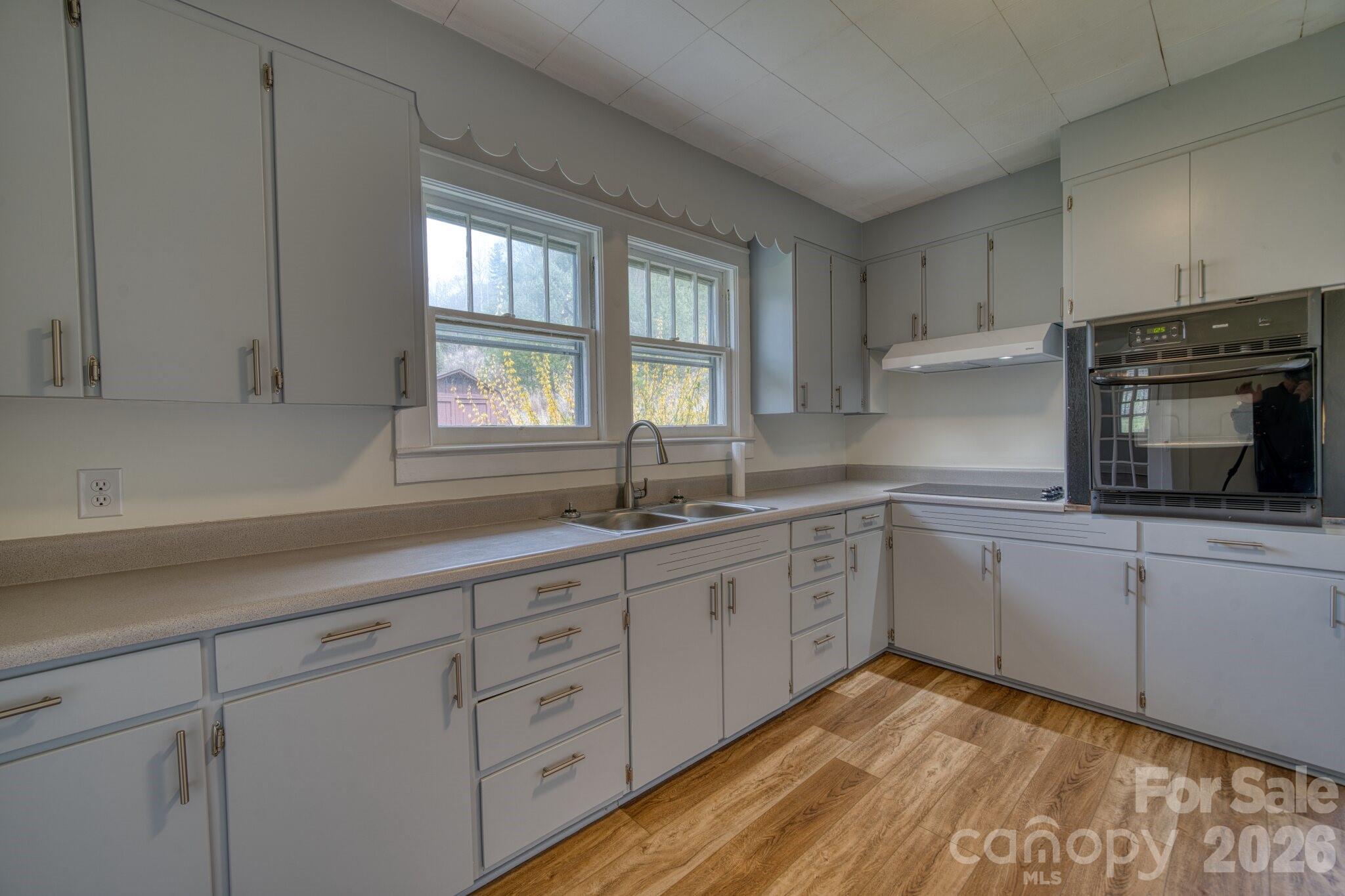 6090 Us 23 Highway Mars Hill NC 28754