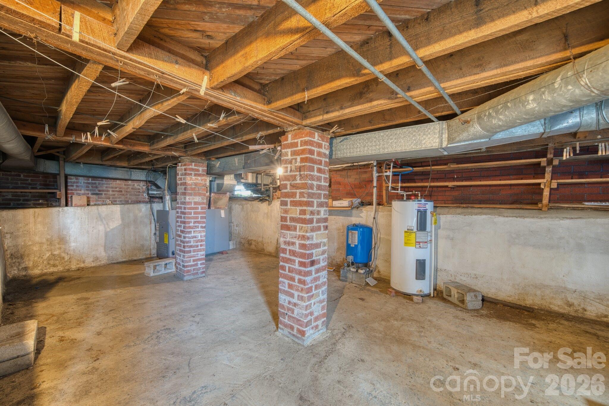 6090 Us 23 Highway Mars Hill NC 28754