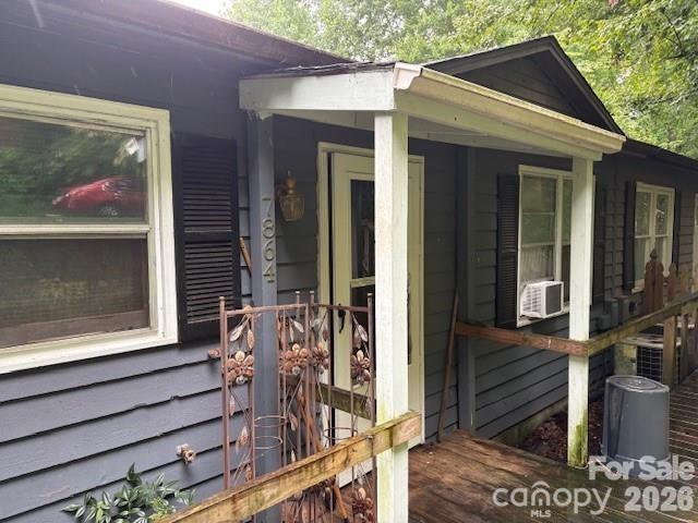 7868/7864 Kinglet Road Connelly Springs NC 28612