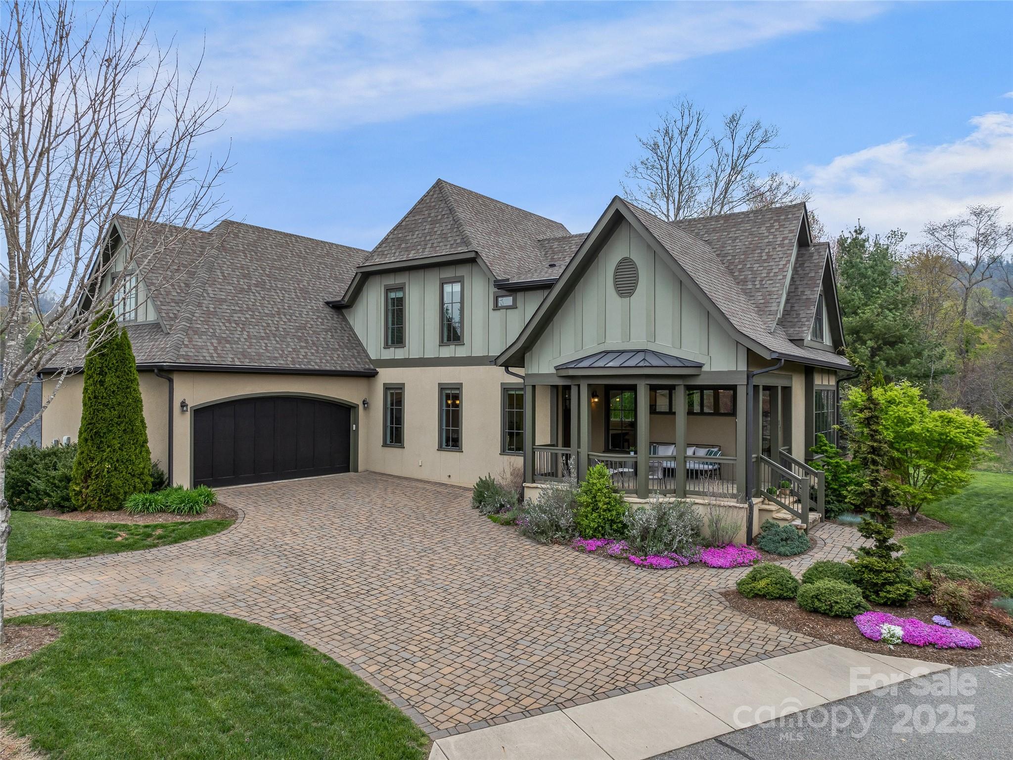 17 Kiftsgate Court Asheville NC 28804