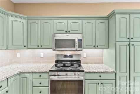 702 Addie Drive Iron Station NC 28080