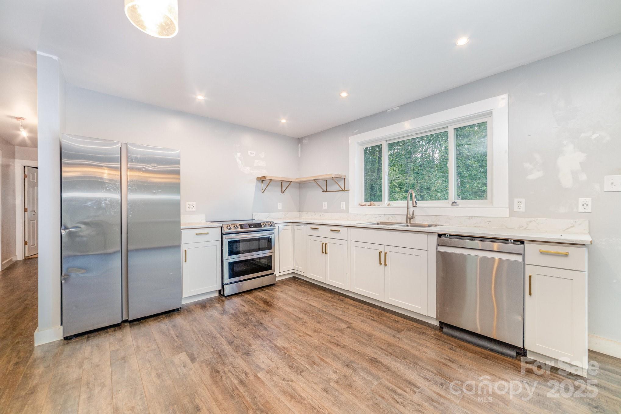 1490 Edisons Bright Way Newton NC 28658