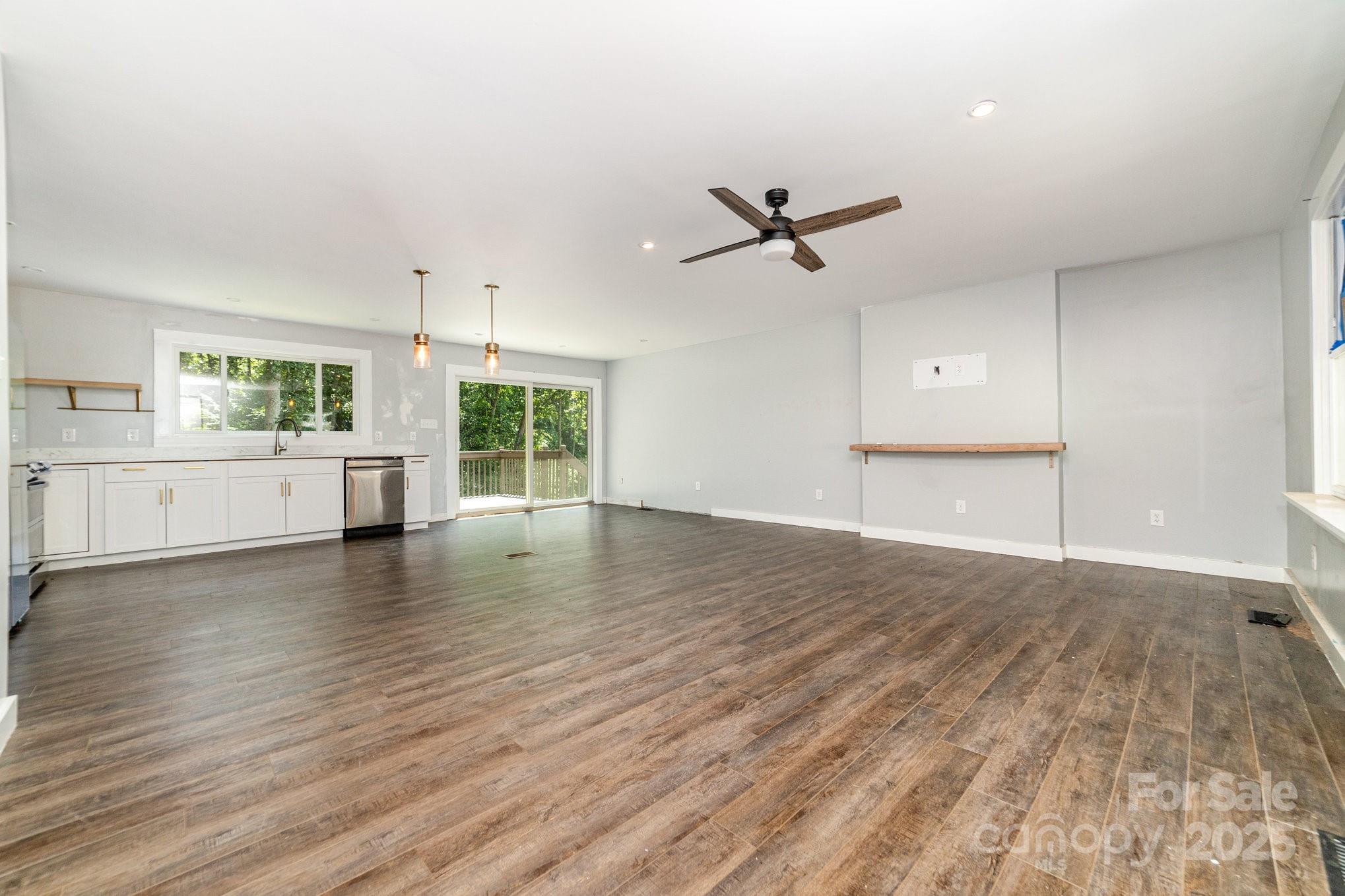 1490 Edisons Bright Way Newton NC 28658