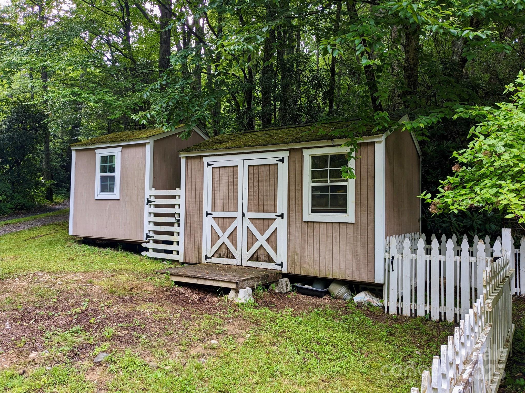 46 Tree Farm Road Spruce Pine NC 28777