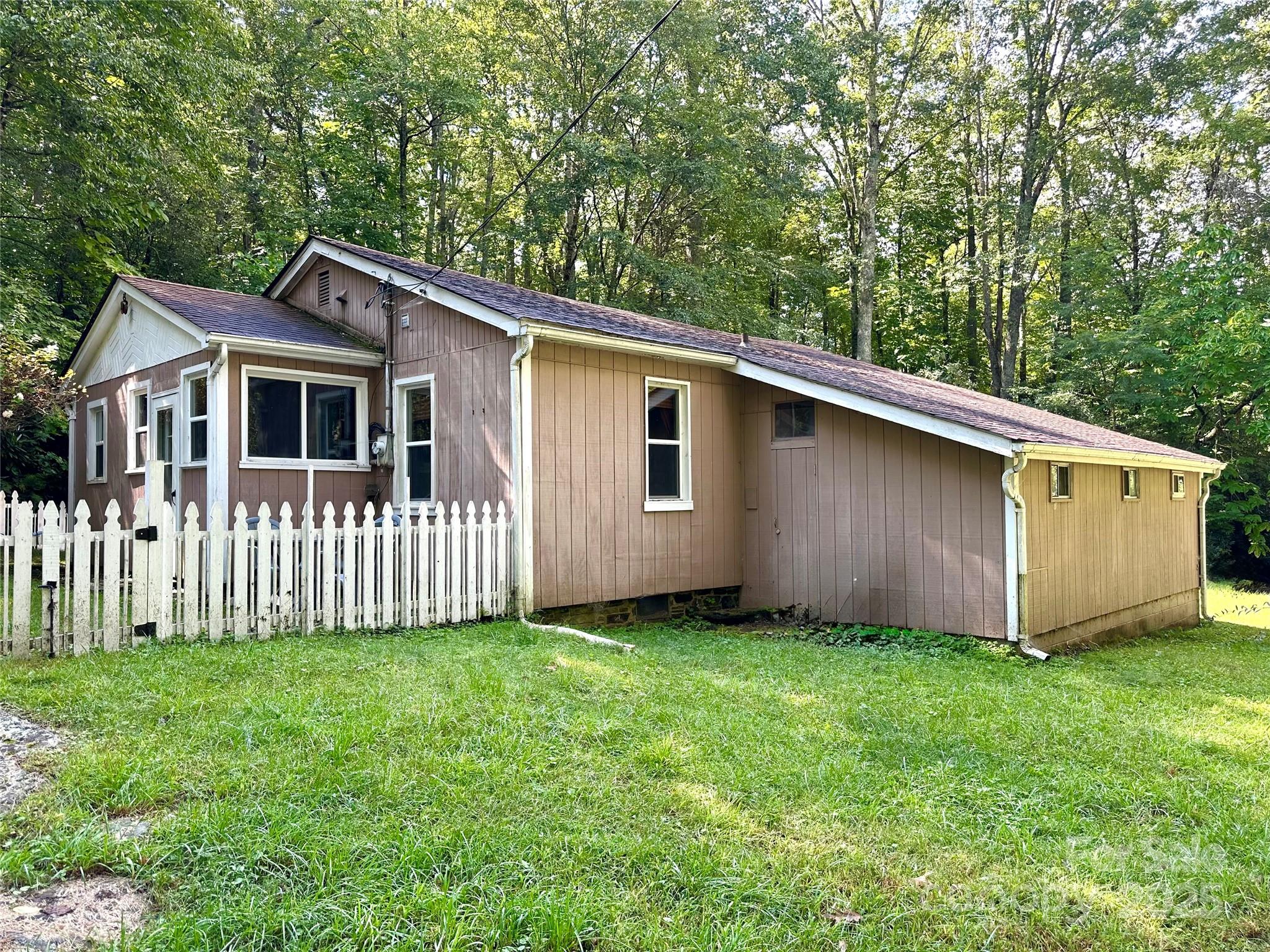 46 Tree Farm Road Spruce Pine NC 28777