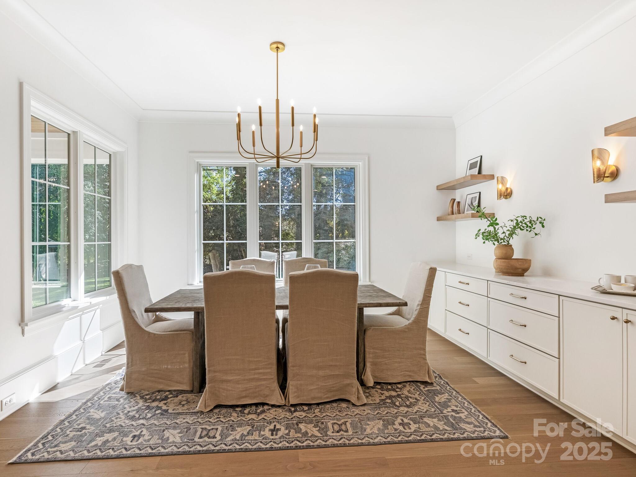 1511 Cavendish Court Charlotte NC 28211