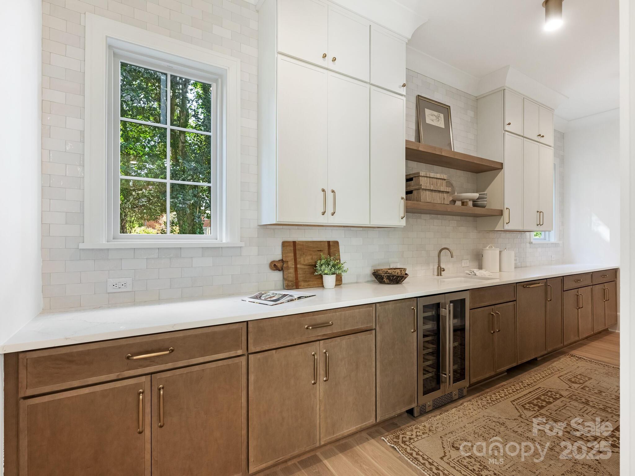 1511 Cavendish Court Charlotte NC 28211