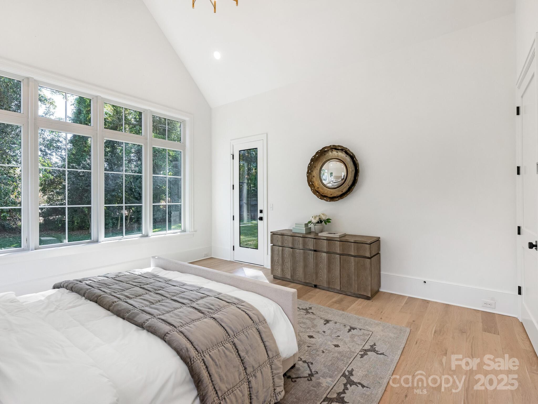 1511 Cavendish Court Charlotte NC 28211