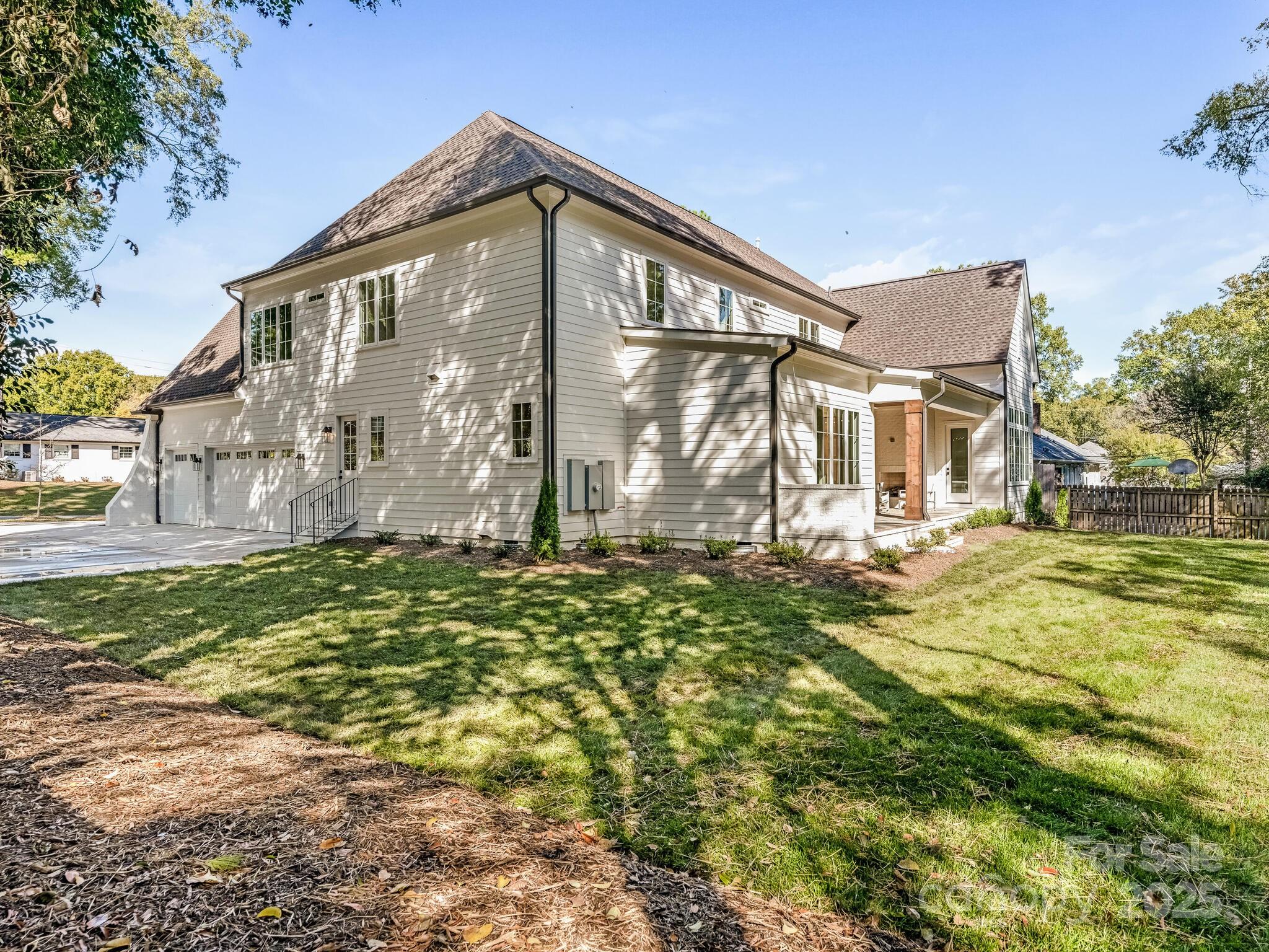 1511 Cavendish Court Charlotte NC 28211